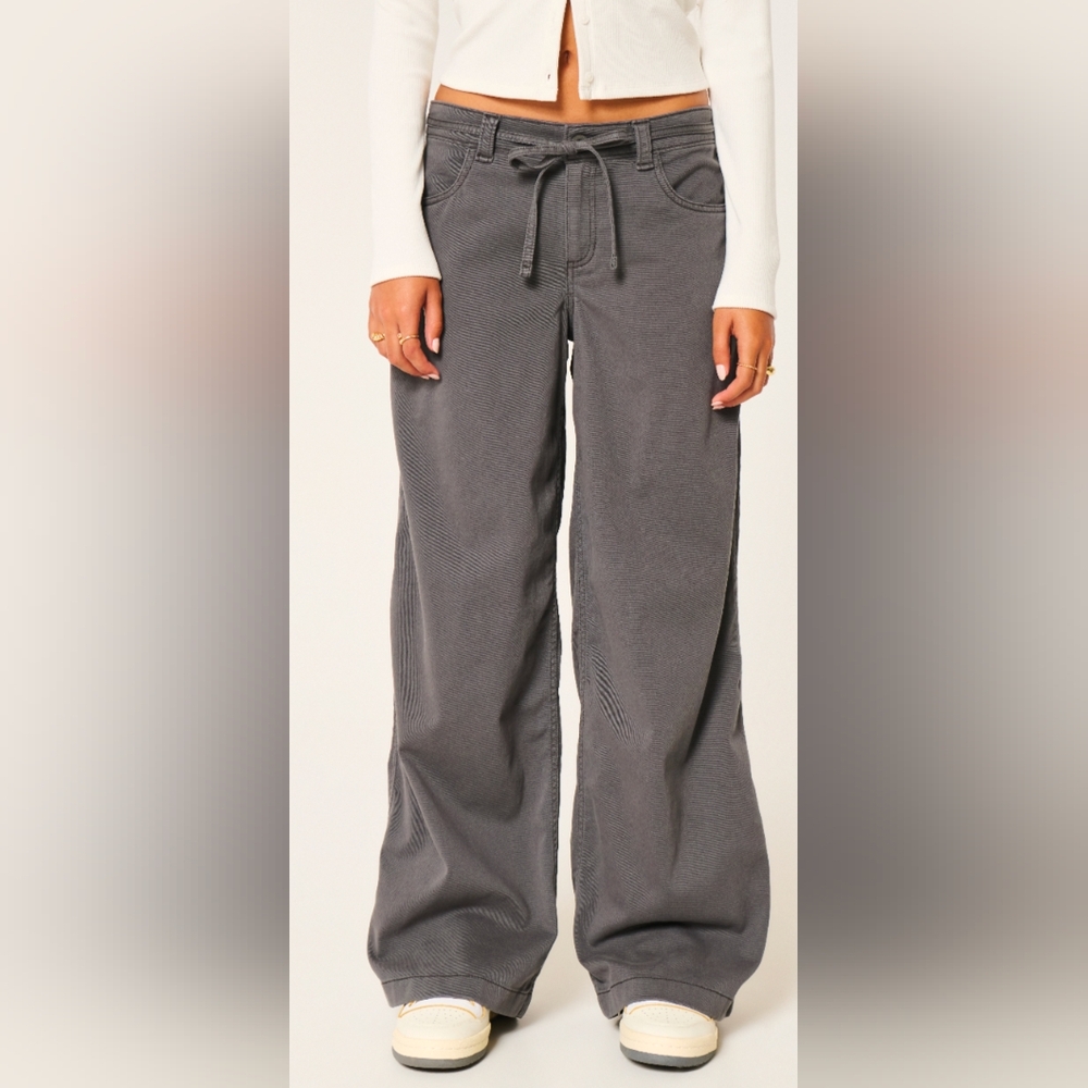 Hollister Juniors' Charcoal Gray Low Rise Super Baggy Belted Pants